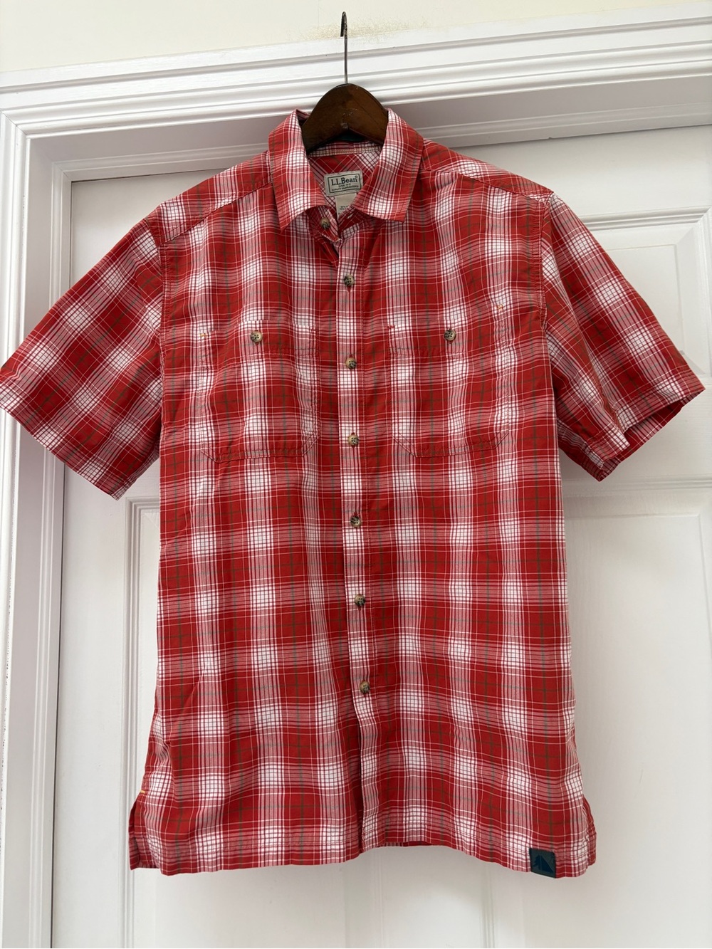 L.L. Bean Orange and White Plaid Short-Sleeve Button-Down Shirt men’s medium